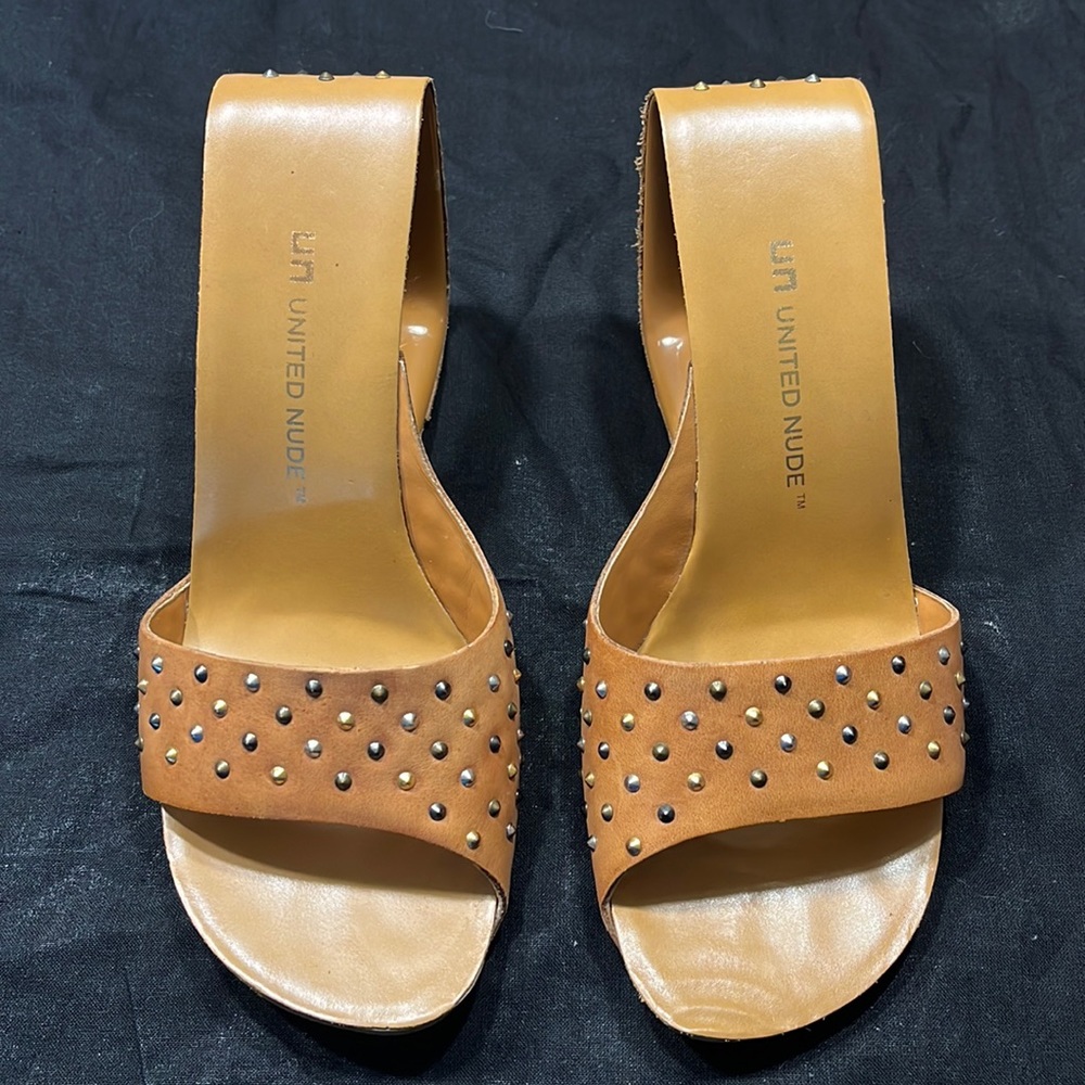 UN United Nude tan leather slide sz 8